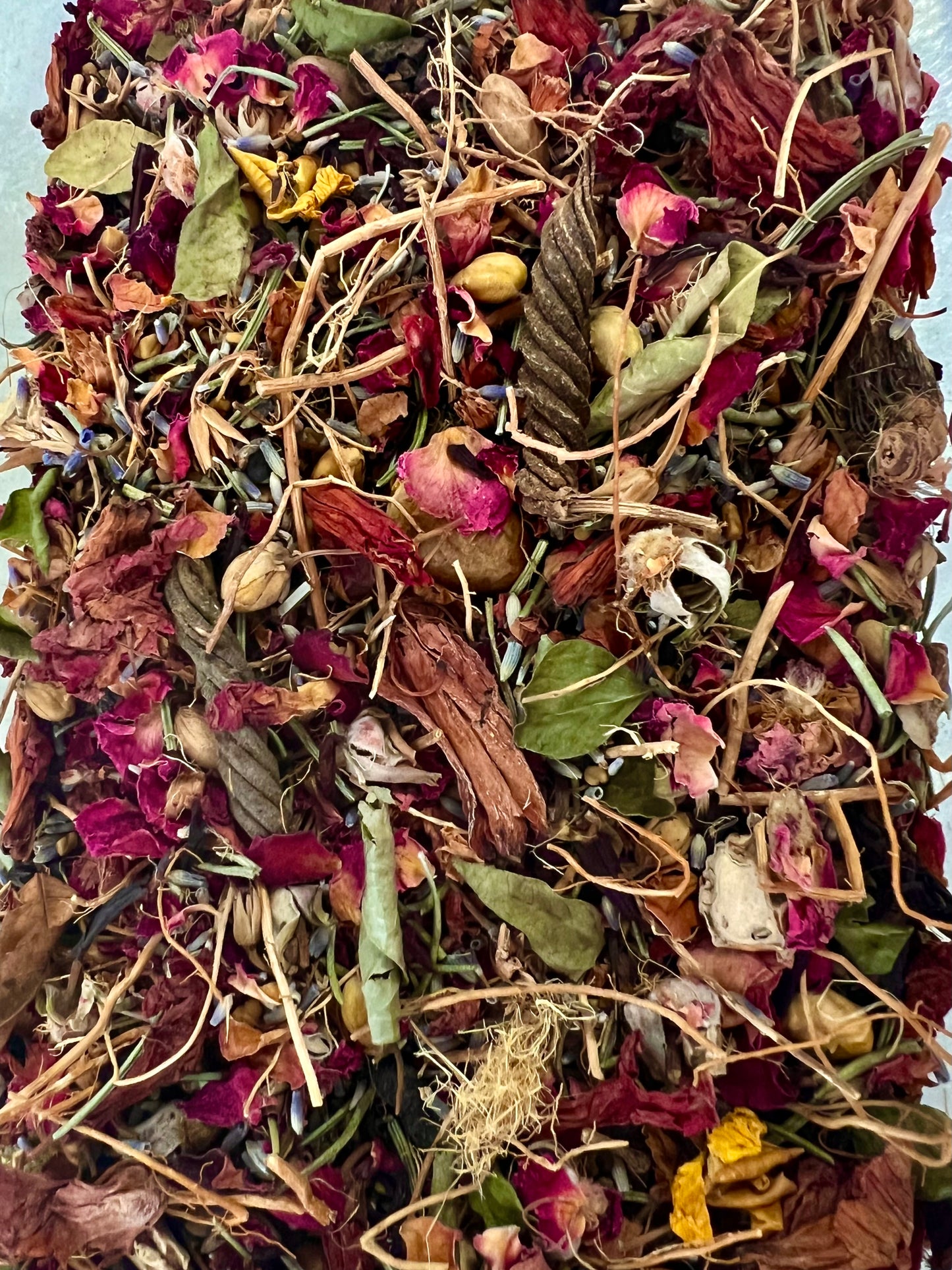 Luxe Locks Strengthening Hair Oil