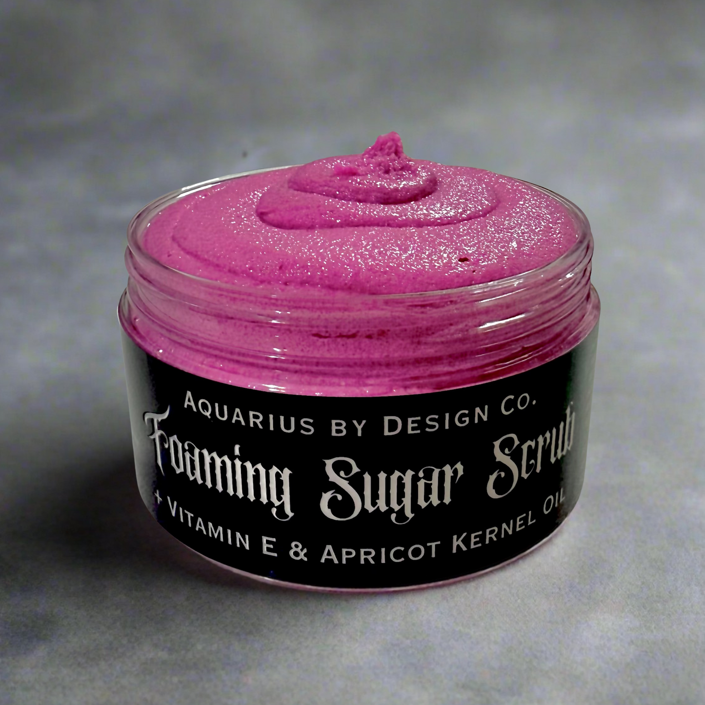 Femme en Rouge Collection • Dark Cherry, Cinnamon, Clove, Sweet Tobacco, Jasmine, Saffron